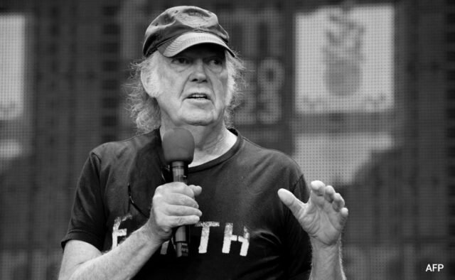 00g4vpt4_music-legend-neil-young-afp_625x300_02_January_25.jpg
