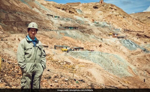 avkj4oig_bolivian-miner_625x300_06_March_25.jpeg