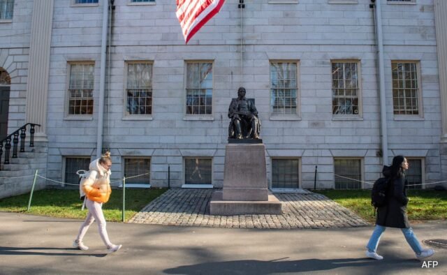 1744795015_hm1tc13g_harvard-university-afp_625x300_15_April_25.jpeg