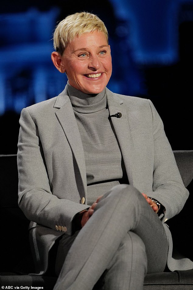 98103819-14684767-Ellen_DeGeneres_67_looked_unrecognizable_as_she_unveiled_a_new_h-a-23_174658197816.jpeg
