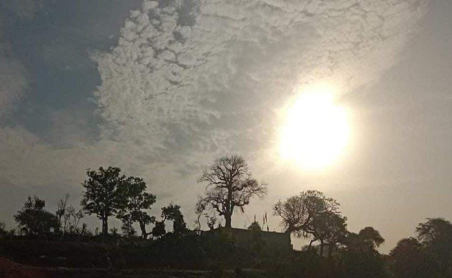 knu0rpnk_mp-weather-update-heat-wave_625x300_21_April_25.png