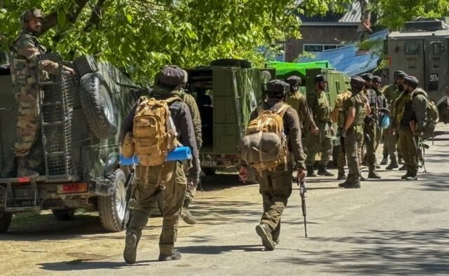 n84gfkrg_jammu-kashmir-security-_625x300_06_May_25.jpg