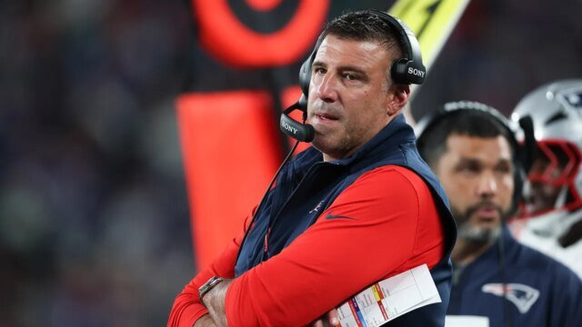 patriots-mike-vrabel-001.jpg