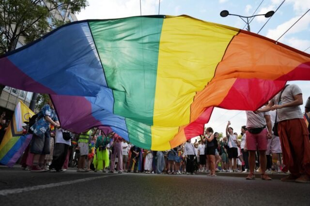 Serbia_Gay_Pride_10393-1.jpg