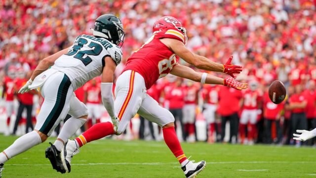 travis-kelce-crucial-drop-chiefs-eagles.jpg