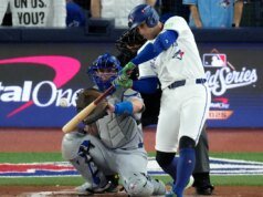 Predicciones, probabilidades, lanzadores probables y accesorios del tercer juego de la Serie Mundial entre Blue Jays y Dodgers
