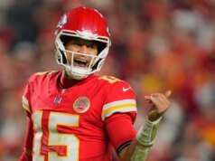 Los Chiefs mostraron todo su potencial en una descuidada paliza del lunes por la noche.