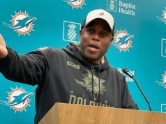 Los Dolphins despiden al gerente general Chris Greer antes de la fecha límite de cambios