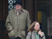 Un rico terrateniente de 71 años y su ex bailarina, de 70, absueltos de la muerte de un jardinero después de ser aplastados por un quad en una finca de 2,5 millones de libras esterlinas.