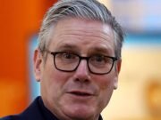 El liderazgo de Starmer bajo fuego después de que los votantes humillaran al Partido Laborista en un asiento seguro mantenido durante 100 años