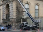 Empresa alemana saca provecho de su papel involuntario en la redada de 75 millones de libras esterlinas en el Louvre Se burla del robo con un nuevo anuncio