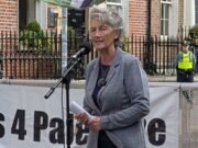 La ‘Corbyn de Dublín’ Catherine Connolly promete unir Irlanda: la extrema izquierda que afirma que Hamás es ‘parte del tejido del pueblo palestino’ obtiene una victoria aplastante en las elecciones presidenciales