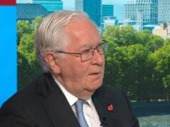 El ex gobernador del Banco de Inglaterra, Marvyn King, criticó el incoherente complot de Rachel Reeves para perjudicar las ambiciones con el impuesto a las mansiones, diciendo que un ataque a los Strivers no resolverá ninguno de los problemas de la Canciller.