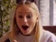 Sophie Turner, de 29 años, se revela como superfan de Coldplay mientras ‘llora’ por el nuevo interés amoroso Chris Martin, mensaje de cumpleaños de 48 años en un video presentado por su exmarido Joe Jonas hace años.
