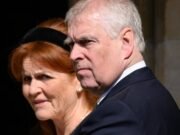 El príncipe Andrés podría enfrentarse a una humillante censura pública en el Parlamento mientras los parlamentarios buscan oportunidades para cuestionar su estilo de vida y su ocupación gratuita de palacios estatales.