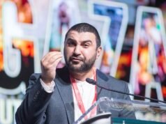 El ciudadano británico Sami Hamdi está detenido por ICE acusado de “apoyar el terrorismo” en suelo estadounidense.