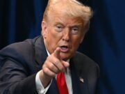 Trump emite nueva advertencia sobre Tylenol tras vinculación de medicamento con autismo