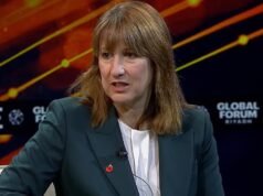 Rachel Reeves revela que se están considerando aumentos de impuestos y recortes de gastos en el presupuesto mientras impulsa un acuerdo comercial del Golfo en su visita a Arabia Saudita