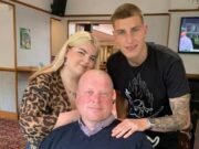 El jugador ‘roto’ del Man United, de 21 años, revela que su padre se quitó la vida: el club concede una licencia compasiva al capitán de la FA Youth Cup que jugó junto a Kobi Mainu y Alejandro Garnacho