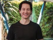 El biohacker Brian Johnson revela los nuevos dispositivos que lleva para combatir la demencia