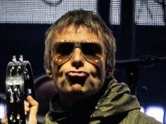 La letra manuscrita de Noel Gallagher para el éxito de Oasis Don’t Look Back In Anger se vendió por cinco veces su valor mientras una guerra de ofertas se elevaba a £20,000