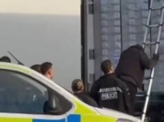 El momento en que encontraron a inmigrantes escondidos en la parte trasera de un camión en la autopista M25, igual que el atacante con cuchillo de Uxbridge