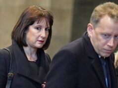 Starmer hace otro intento desesperado a altas horas de la noche para acabar con el escándalo de los ‘alquileres ilegales’ de Rachel Reeves horas después de que un correo electrónico revelara que sabe acerca de la licencia, ¿y aún podría enfrentar el pago de £ 38 mil?