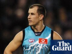 Warren Tredrea retirado de la junta de Port Adelaide después de la controversia del podcast AFL