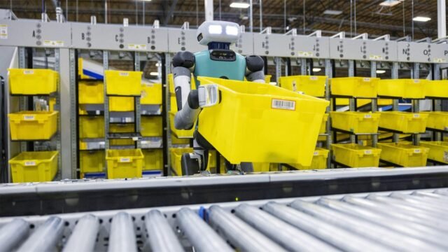 1761212688_amazon-robot.jpg