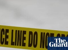 La policía de Washington D.C. dice que al menos cuatro personas recibieron disparos cerca de la Universidad Howard en Washington, D.C.