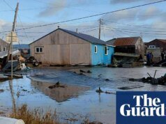 Trump puede haber bloqueado el proceso de alerta por la tormenta de Alaska que desplazó a cientos, dicen expertos Alaska