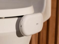 La pequeña cámara del baño de Kohler analiza el contenido y le informa