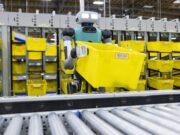 ¿El gran plan navideño de Amazon? Un nuevo informe dice que 600.000 trabajadores humanos están siendo reemplazados por robots