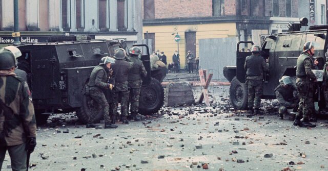 23int-uk-bloodysunday-facebookJumbo.jpg