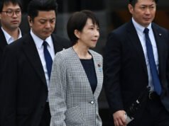 El nuevo líder de Japón se enfrenta a una prueba temprana: ganarle a Trump
