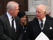 ¿La destrucción del príncipe Andrés será la creación del rey Carlos?