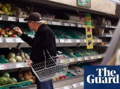 Los supermercados le dicen a Reeves que los aumentos de impuestos podrían hacer subir los precios de los alimentos