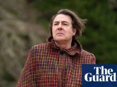 Adelante, Claudia: Cómo Jonathan Ross se convirtió en un ícono de estilo de traición | el traidor