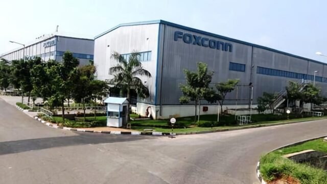 65528-137108-60723-124998-56614-115091-46275-90150-000-lead-Foxconn-xl-xl-xl-xl.jpg