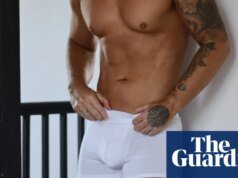 M&S ha lanzado los pantalones ‘Secret Support’ que ofrecen a los hombres un ‘levante sutil’