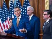 El secretario de Transporte dice que retirará 160 millones de dólares de California para licencias de camiones para no ciudadanos – The Mercury News