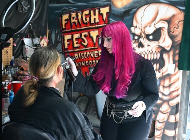 SIXFLAGSMAKEUP1.jpg