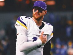 El mariscal de campo de los Vikings, Carson Wentz, se someterá a una cirugía de hombro que pondrá fin a su temporada