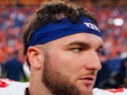El vídeo muestra a la estrella de los New York Giants, Cam Skotebo, sufriendo una grave lesión en el tobillo.