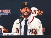Tony Vitello ha hecho un movimiento formidable desde la universidad al dugout de la MLB como manager de los Giants.