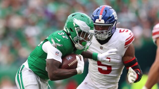 nfl-giants-kayvon-thibodeaux-102625-1.jpg