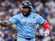 Los Azulejos se recuperan para igualar la Serie Mundial después de un maratón del Juego 3