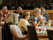 La democracia está en problemas. Esta región va hacia su gente.