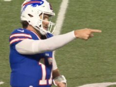 A Josh Allen le gusta el movimiento inteligente de James Cook para ayudar a congelar el juego contra los Chiefs