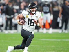 Trevor Lawrence llevó a los Jaguars a una victoria en tiempo extra sobre los Raiders después de lanzar toda la noche